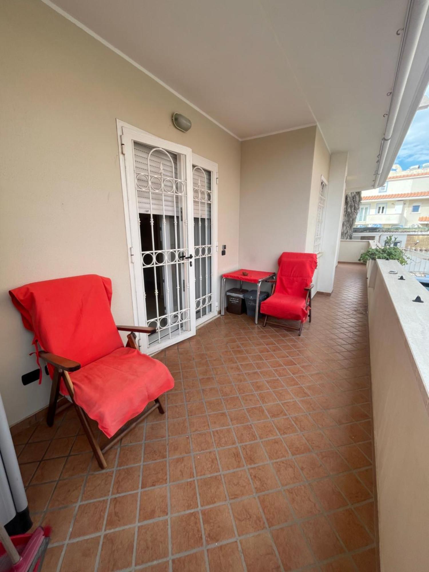 פיומיצ'ינו Home With Parking Near The Airport And Beach מראה חיצוני תמונה